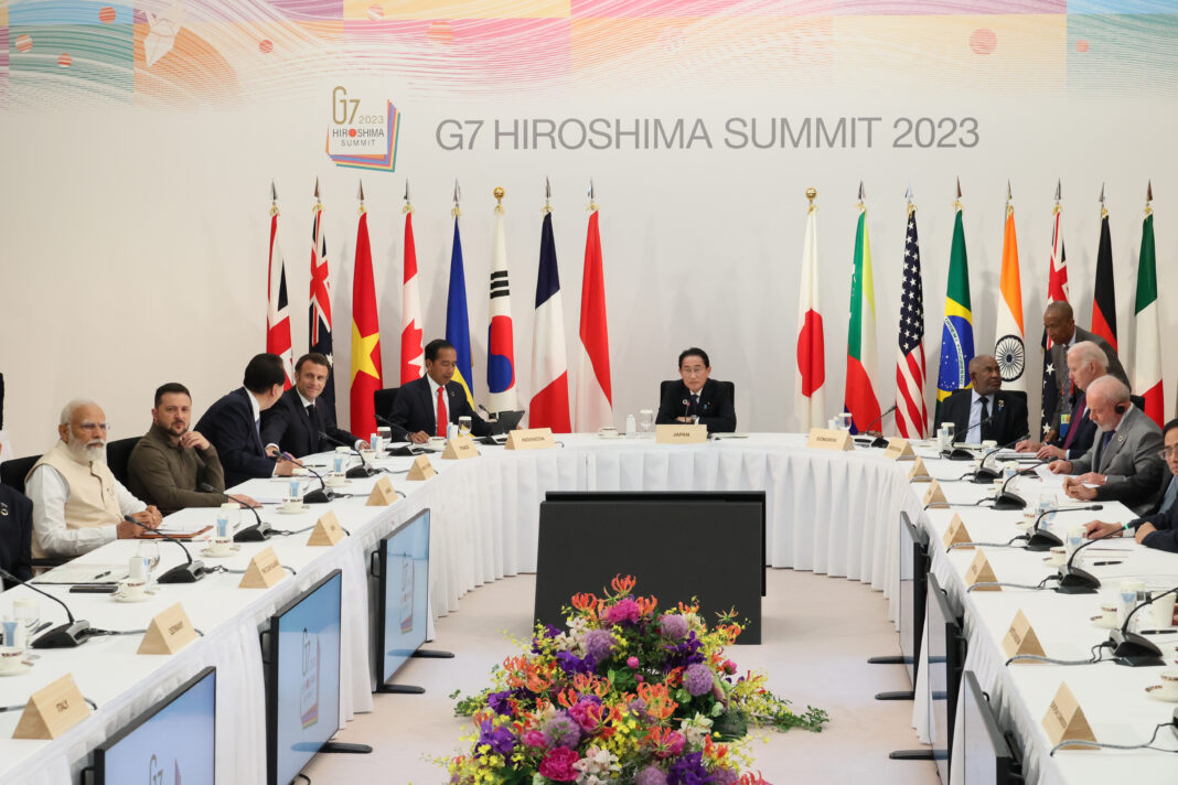 Leaders of the G7 nations attend a session with other guest countries including Ukraine's Zelenskyy during the G7 Hiroshima Summit in Hiroshima, Japan, 21 May 2023. (Ministry of Foreign Affairs of Japan/HANDOUT via REUTERS)